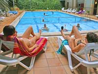 Apartamenty Hotelowe Costa d'Or, na plaży w Calafell, w Hiszpanii